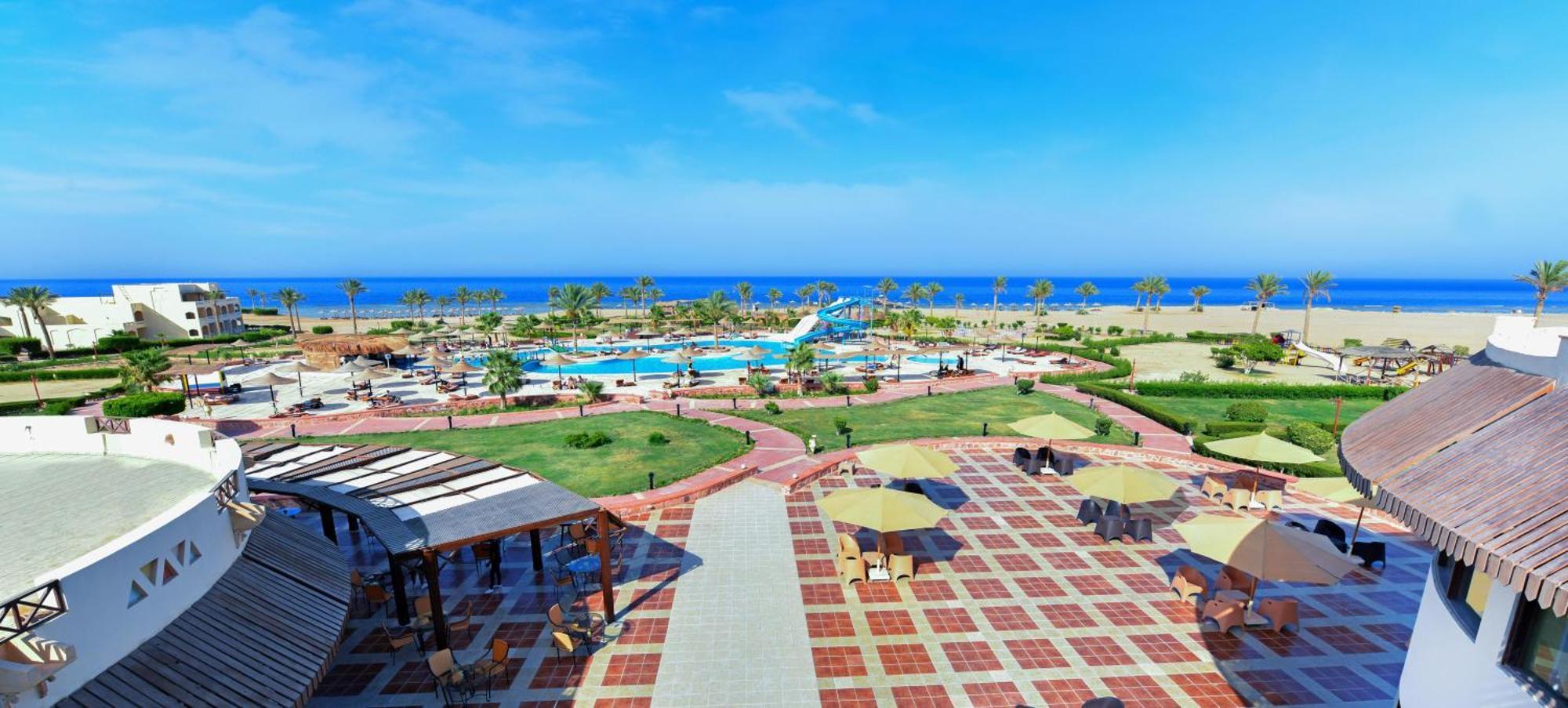 Bliss Nada Beach Resort Coraya Bay Exterior photo
